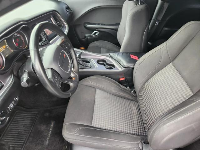 2017 Dodge Challenger SXT