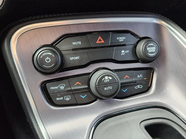 2017 Dodge Challenger SXT