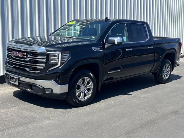 2025 GMC Sierra 4WD Crew Cab Short Box SLT's photo