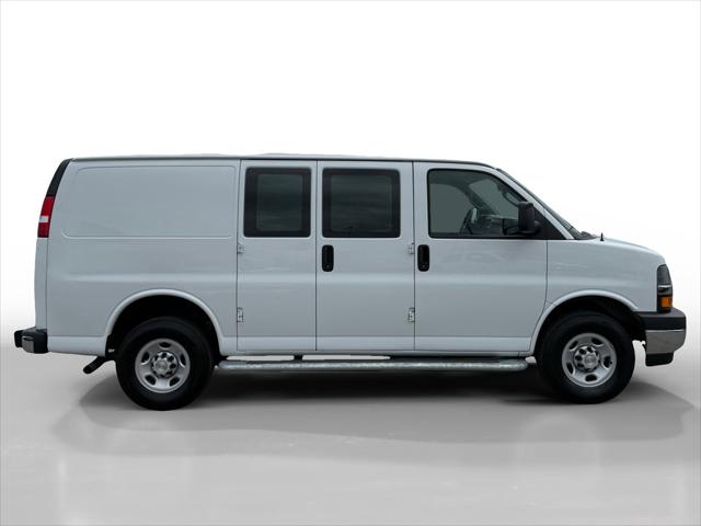 2024 Chevrolet Express Cargo Van RWD 2500 Regular Wheelbase WT