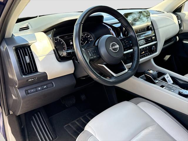 2022 Nissan Pathfinder SL 4WD