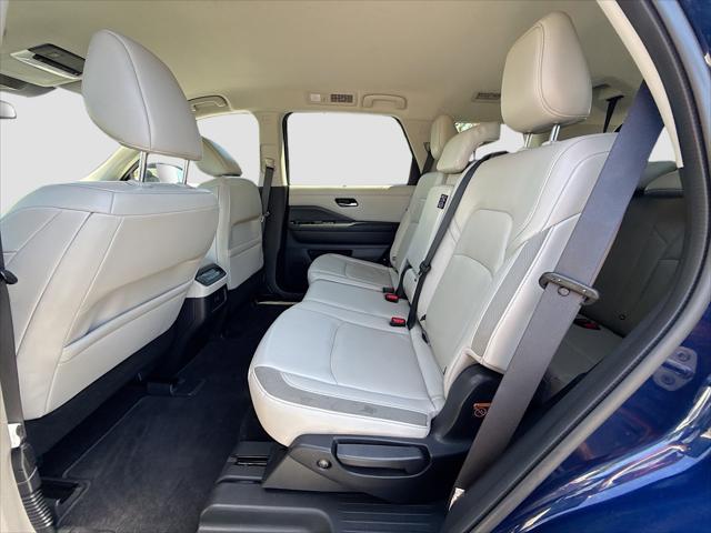2022 Nissan Pathfinder SL 4WD