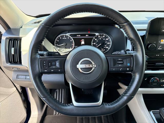 2022 Nissan Pathfinder SL 4WD