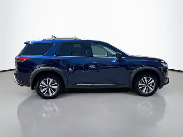 2022 Nissan Pathfinder SL 4WD
