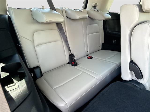 2022 Nissan Pathfinder SL 4WD