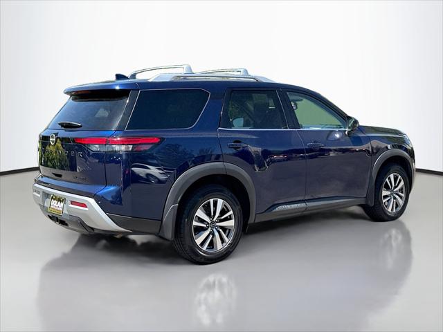 2022 Nissan Pathfinder SL 4WD