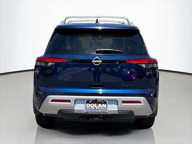 2022 Nissan Pathfinder SL 4WD