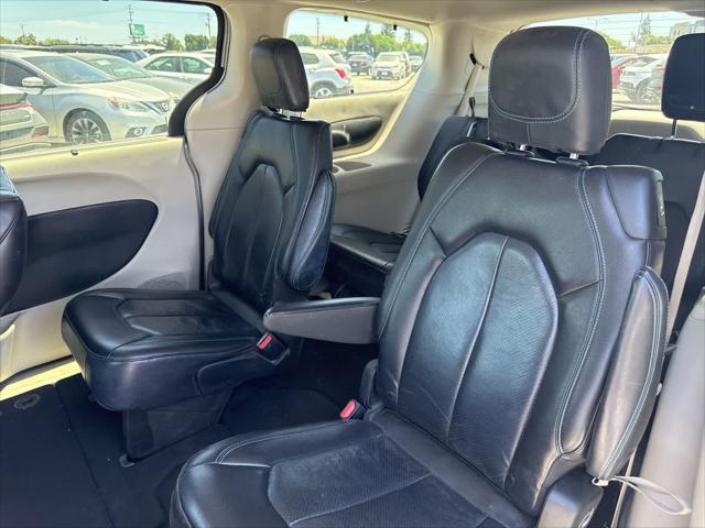 2021 Chrysler Pacifica Touring L