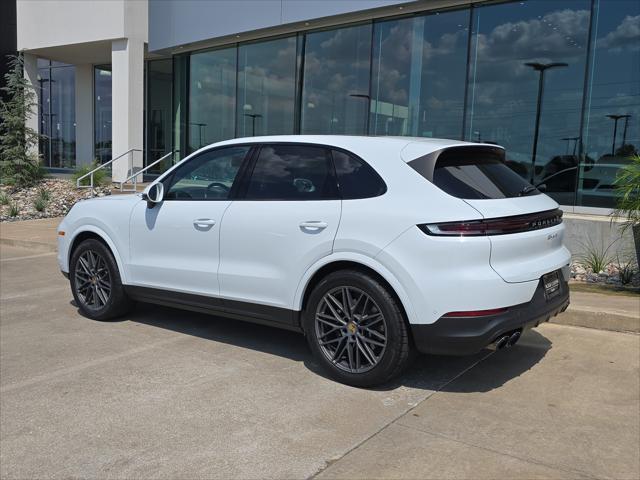 2024 Porsche Cayenne AWD