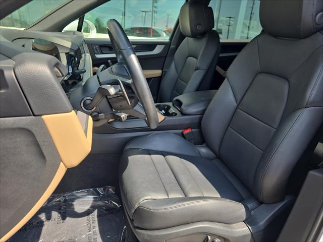 2024 Porsche Cayenne AWD