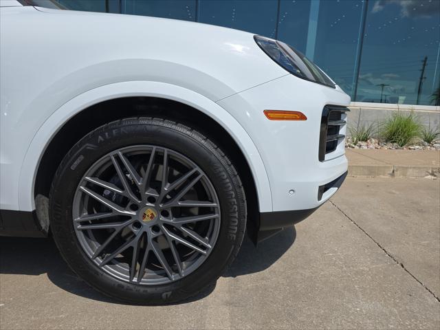 2024 Porsche Cayenne AWD