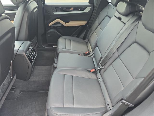 2024 Porsche Cayenne AWD