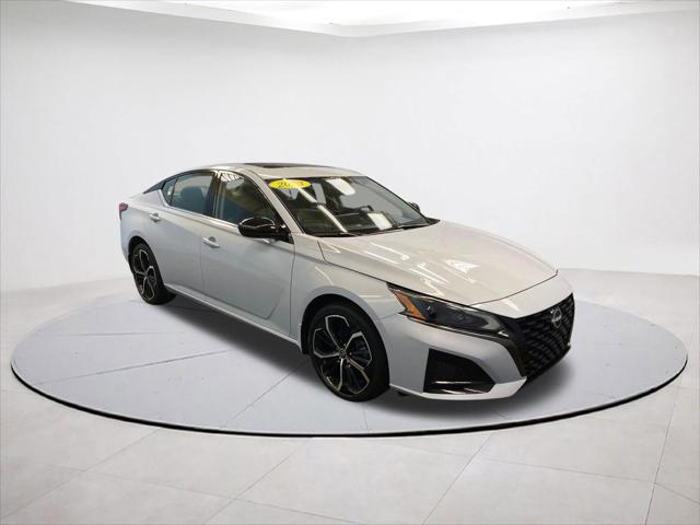 2023 Nissan Altima SR Intelligent AWD for sale in East Hartford, CT