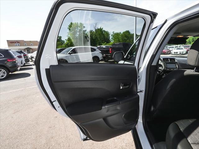 2024 Mitsubishi Outlander Sport SE