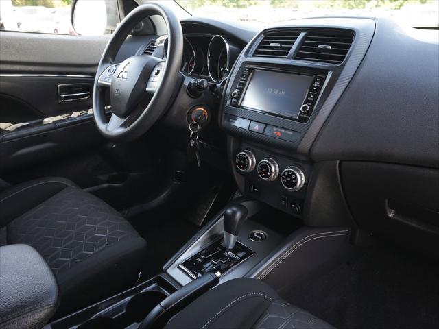 2024 Mitsubishi Outlander Sport SE