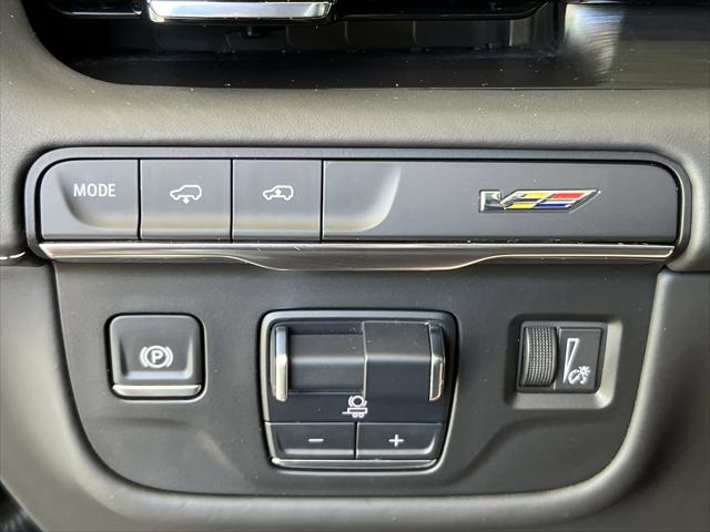 2024 Cadillac Escalade ESV 4WD V-Series