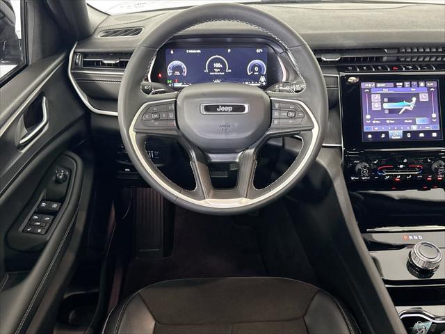2023 Jeep Grand Cherokee L Altitude 4x4