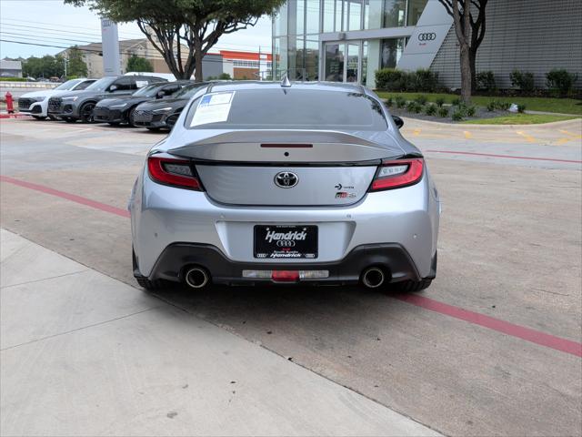2025 Toyota GR86 Premium