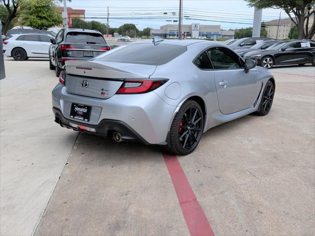 2025 Toyota GR86 Premium