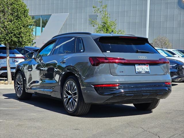 2024 Audi e-tron Prestige quattro