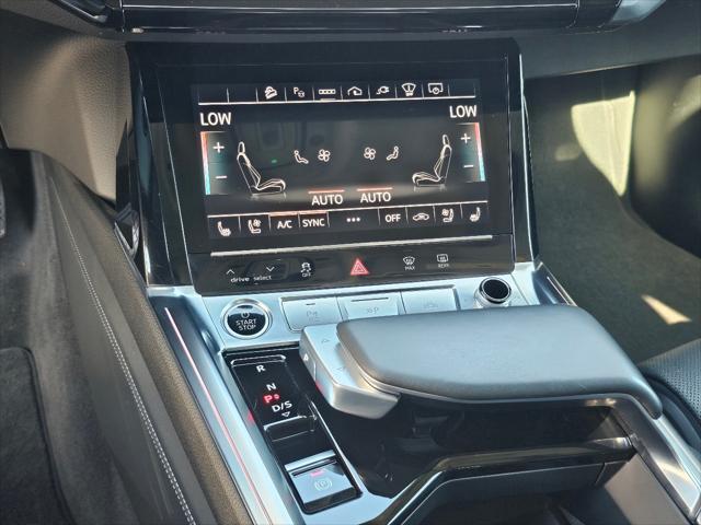 2024 Audi e-tron Prestige quattro