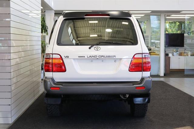 1999 Toyota Land Cruiser Base
