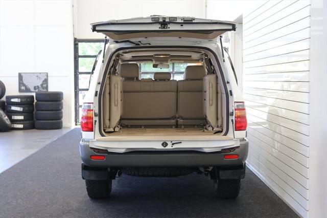 1999 Toyota Land Cruiser Base