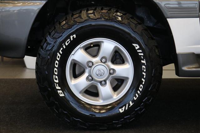 1999 Toyota Land Cruiser Base