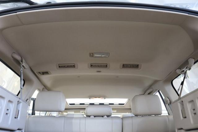 1999 Toyota Land Cruiser Base