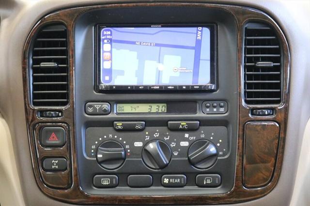 1999 Toyota Land Cruiser Base