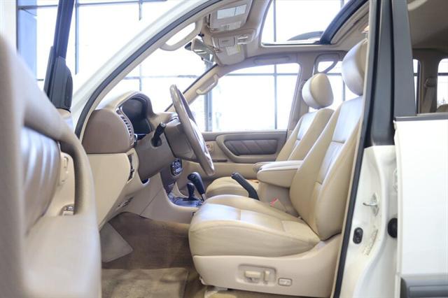1999 Toyota Land Cruiser Base