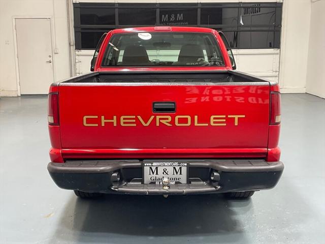 2002 Chevrolet S-10 LS 5-SPEED MANUAL / 4Cyl / ZERO RUST