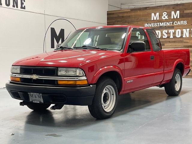 2002 Chevrolet S-10 LS 5-SPEED MANUAL / 4Cyl / ZERO RUST