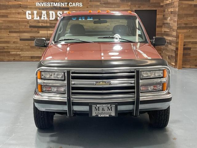 1998 Chevrolet 3500 K3500 Cheyenne 4X4 5-SPEED MANUAL / DUALLY/V8 7.4L