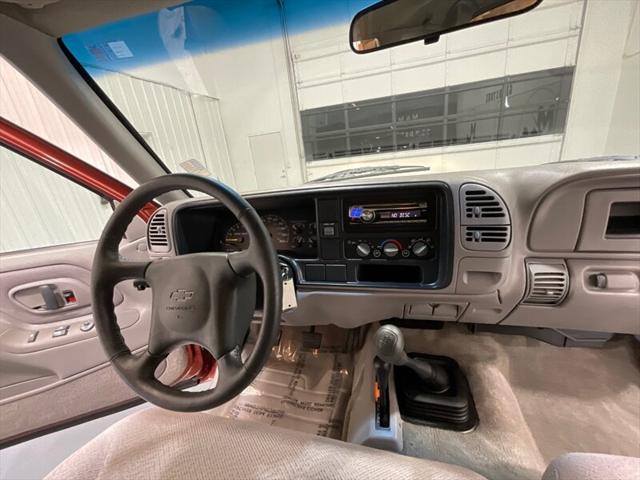 1998 Chevrolet 3500 K3500 Cheyenne 4X4 5-SPEED MANUAL / DUALLY/V8 7.4L