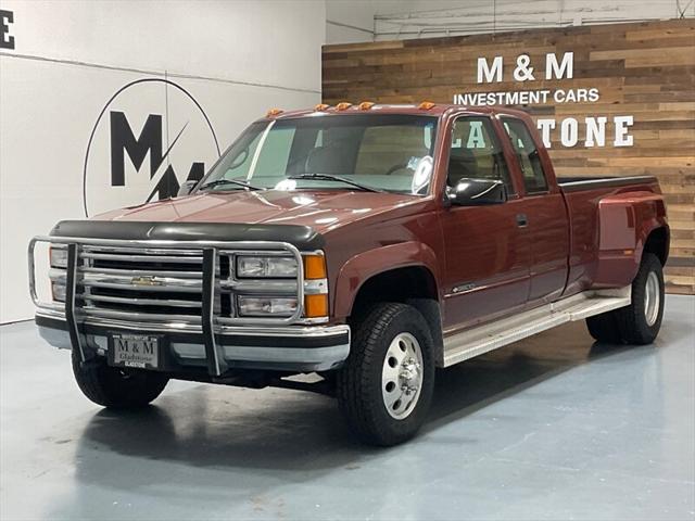 1998 Chevrolet 3500 K3500 Cheyenne 4X4 5-SPEED MANUAL / DUALLY/V8 7.4L