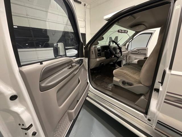 1999 Ford F-250 XLT 7.3L DIESEL / 6-SPEED MANUAL / 146k MILES