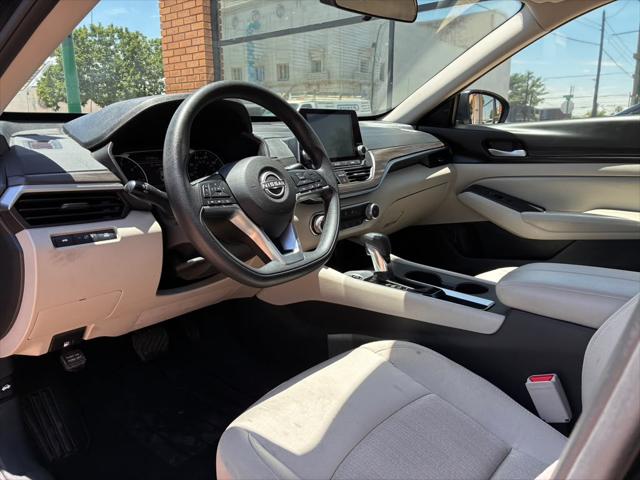 2025 Nissan Altima SV FWD