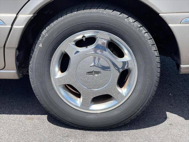 2000 Lincoln Continental 4DR SDN FWD 4D SEDAN