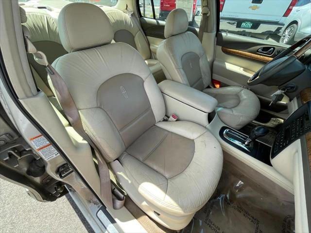 2000 Lincoln Continental 4DR SDN FWD 4D SEDAN