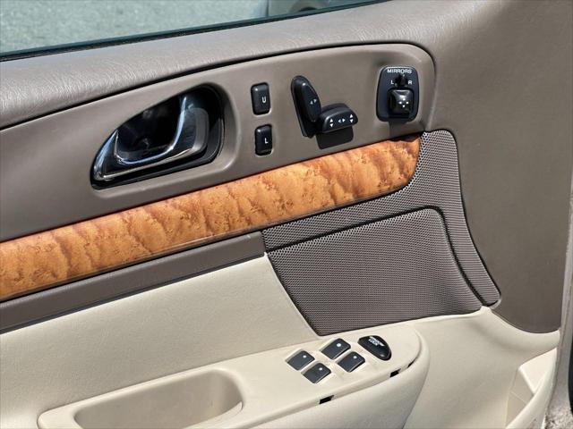 2000 Lincoln Continental 4DR SDN FWD 4D SEDAN