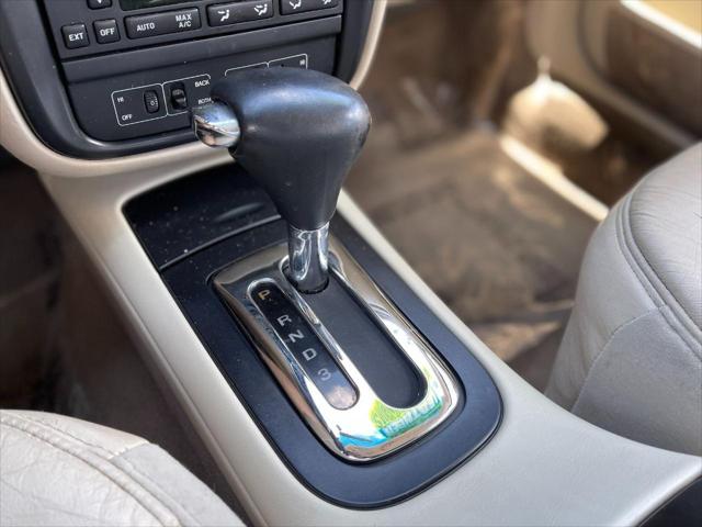2000 Lincoln Continental 4DR SDN FWD 4D SEDAN