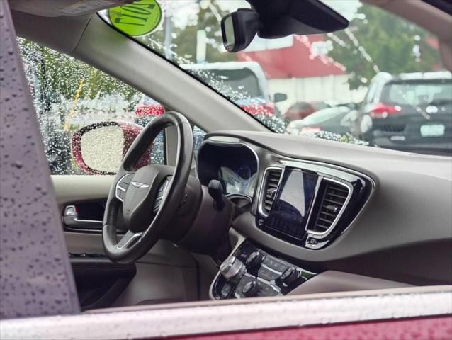 2017 Chrysler Pacifica Touring-L Plus