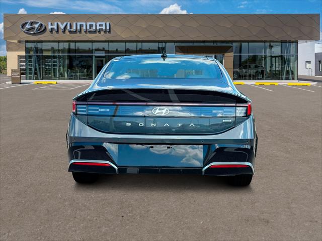 2025 Hyundai Sonata Hybrid Limited
