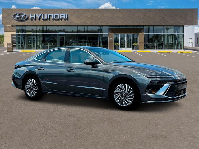 2025 Hyundai Sonata Hybrid Limited