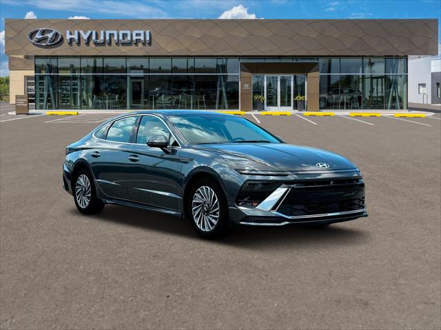 2025 Hyundai Sonata Hybrid Limited