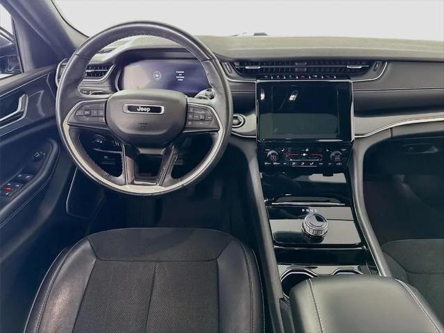 2022 Jeep Grand Cherokee Altitude 4x4 for sale in FARIBAULT, MN