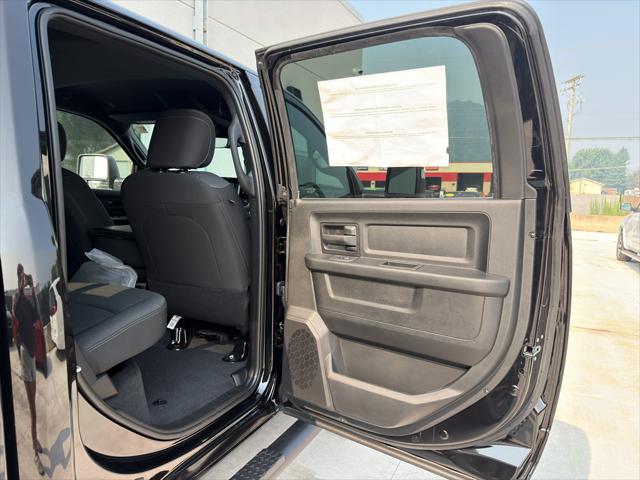 2026 Ram 2500 Black Express Crew Cab 4x4 64 Box
