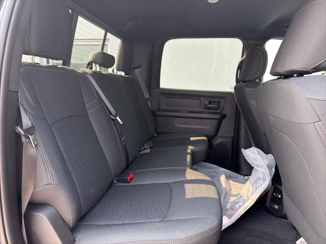 2026 Ram 2500 Black Express Crew Cab 4x4 64 Box