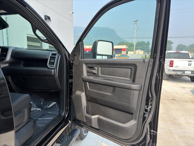 2026 Ram 2500 Black Express Crew Cab 4x4 64 Box